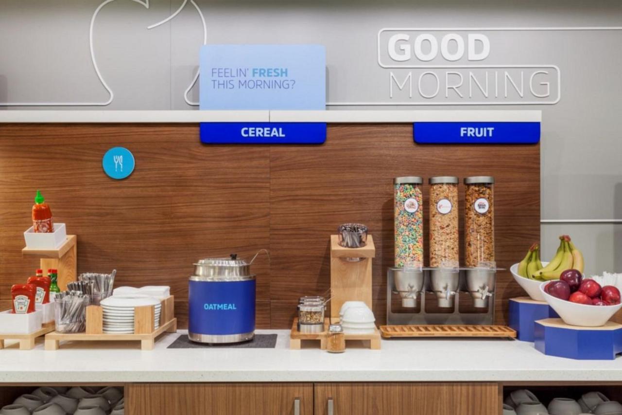 Holiday Inn Express - Starke By Ihg Eksteriør billede